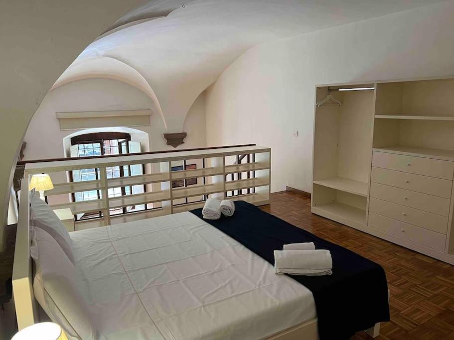 Ponte Vecchio Cozy Oltrarno Apartment فلورنس المظهر الخارجي الصورة